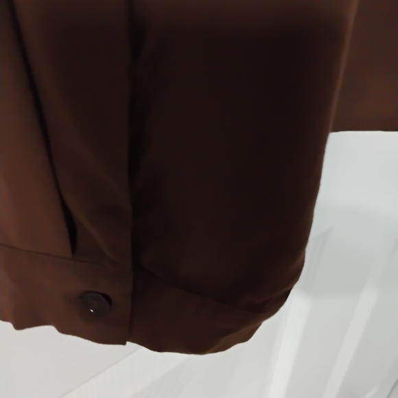 Elegant Brown Women's Top - Picture 4 of 4